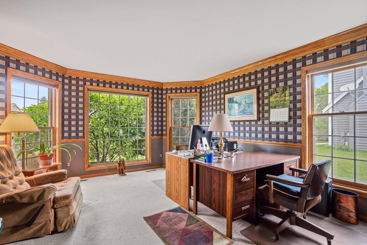 W172N4873 Greenview AVENUE