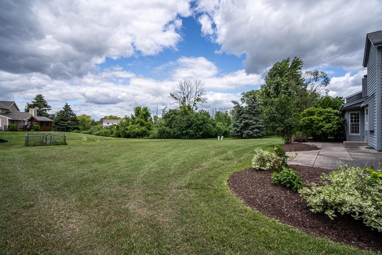 W172N4873 Greenview AVENUE