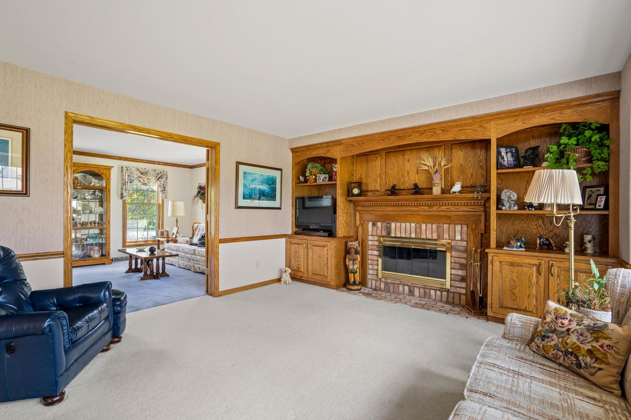 W172N4873 Greenview AVENUE