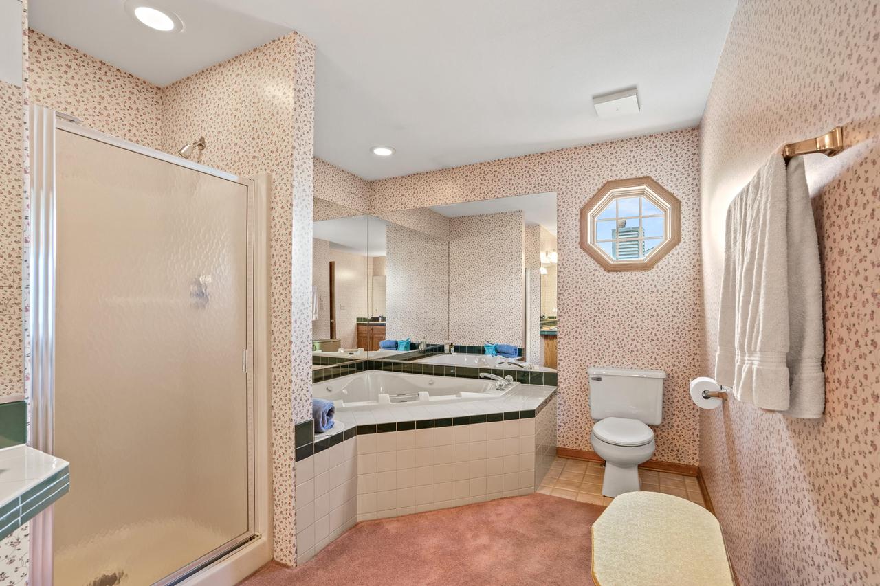 W172N4873 Greenview AVENUE