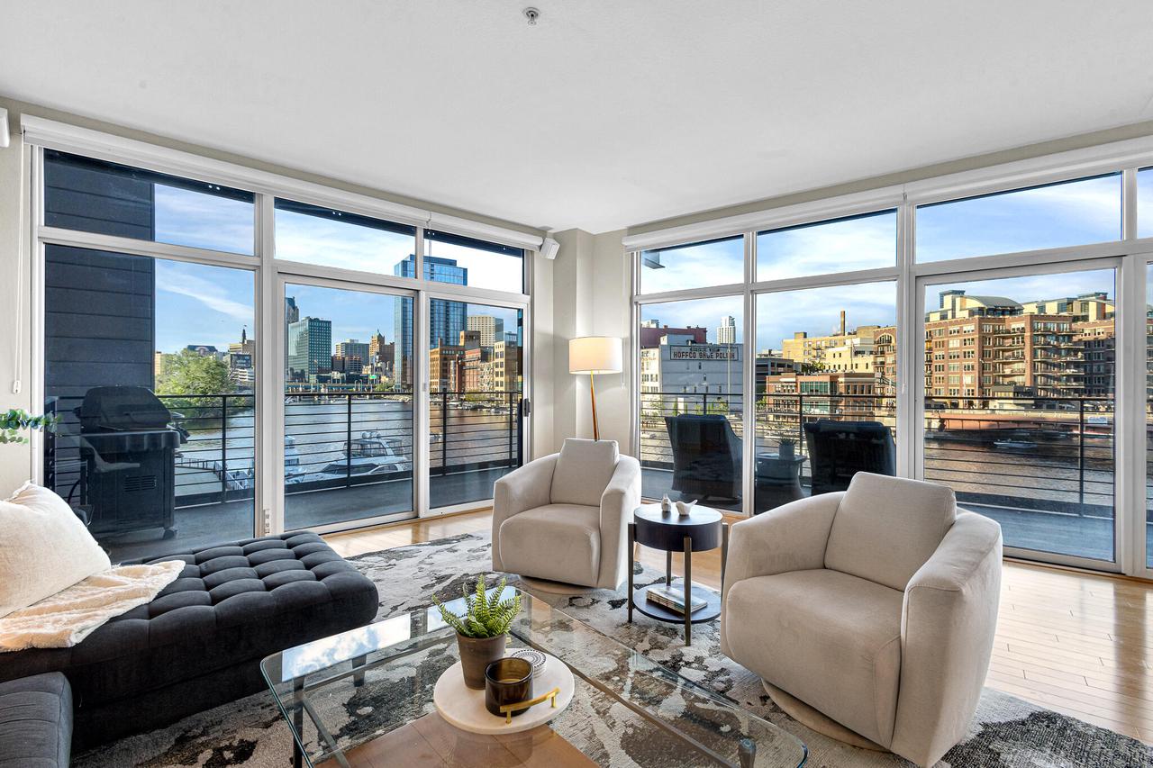 106 West Seeboth STREET 311