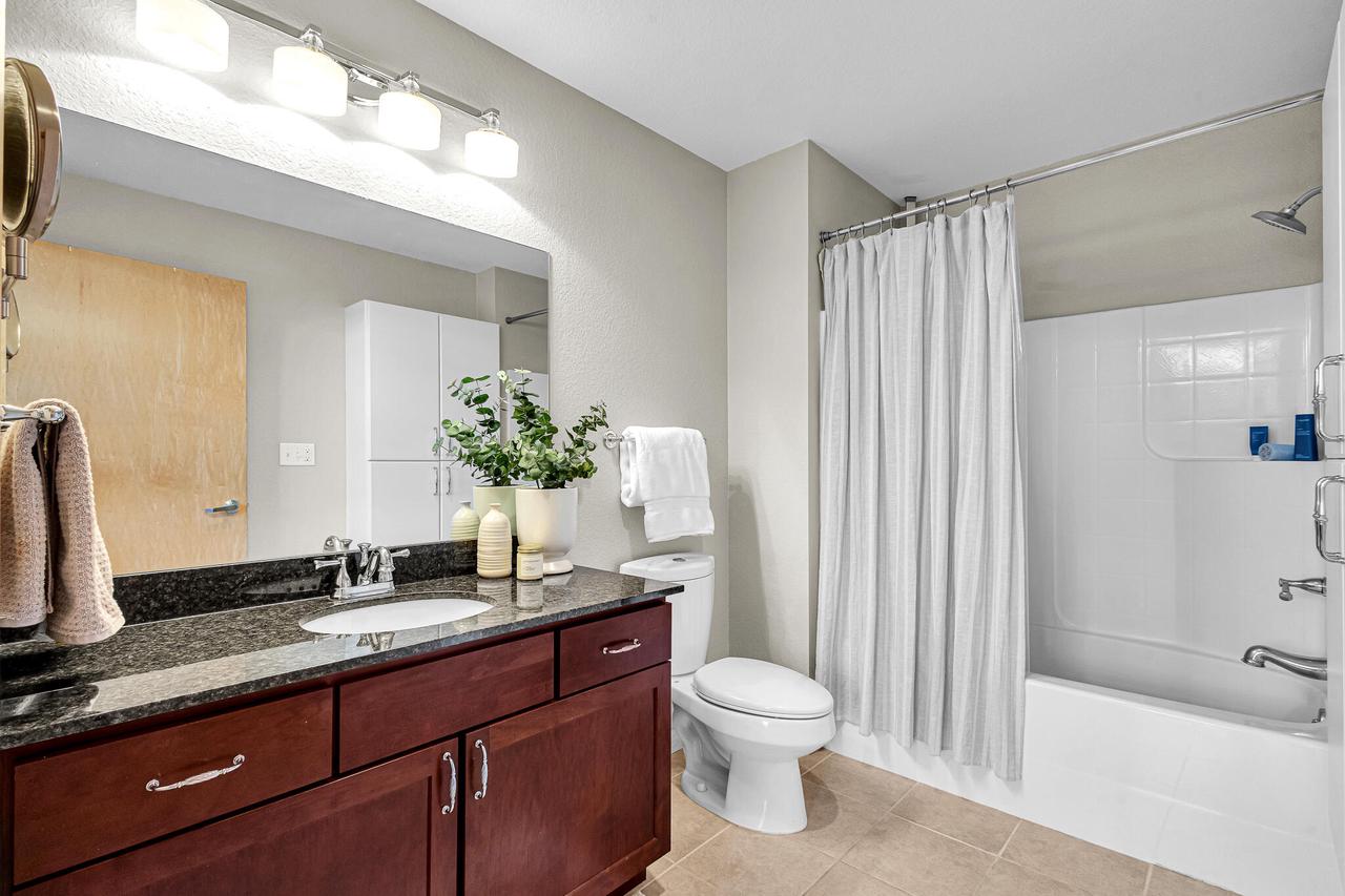 106 West Seeboth STREET 311