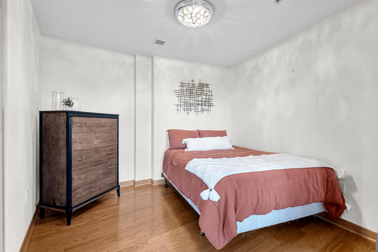 106 West Seeboth STREET 311