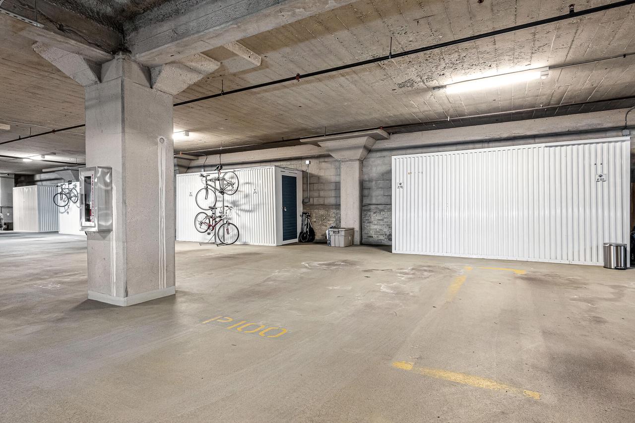 106 West Seeboth STREET 311