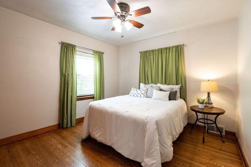 7128 West Stevenson STREET