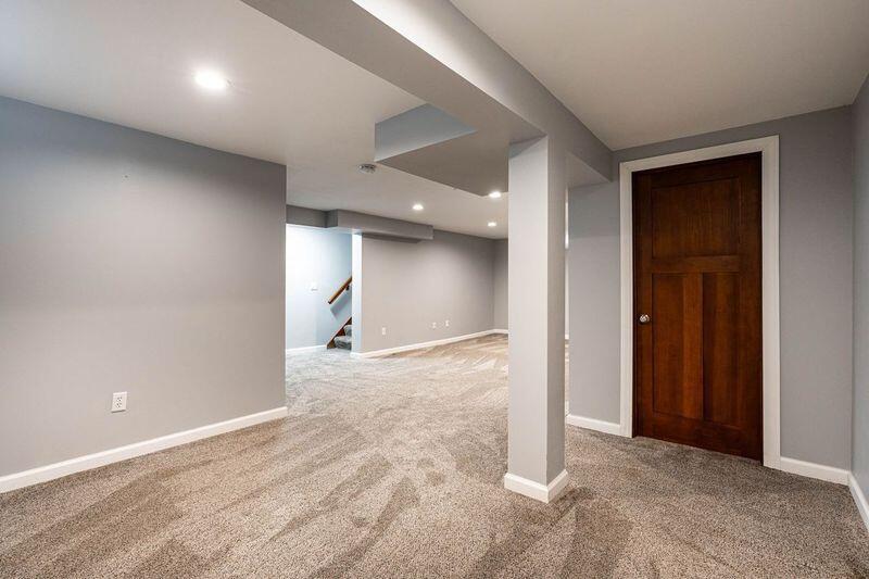 7128 West Stevenson STREET