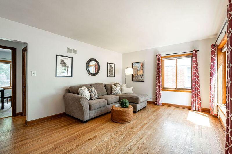 7128 West Stevenson STREET