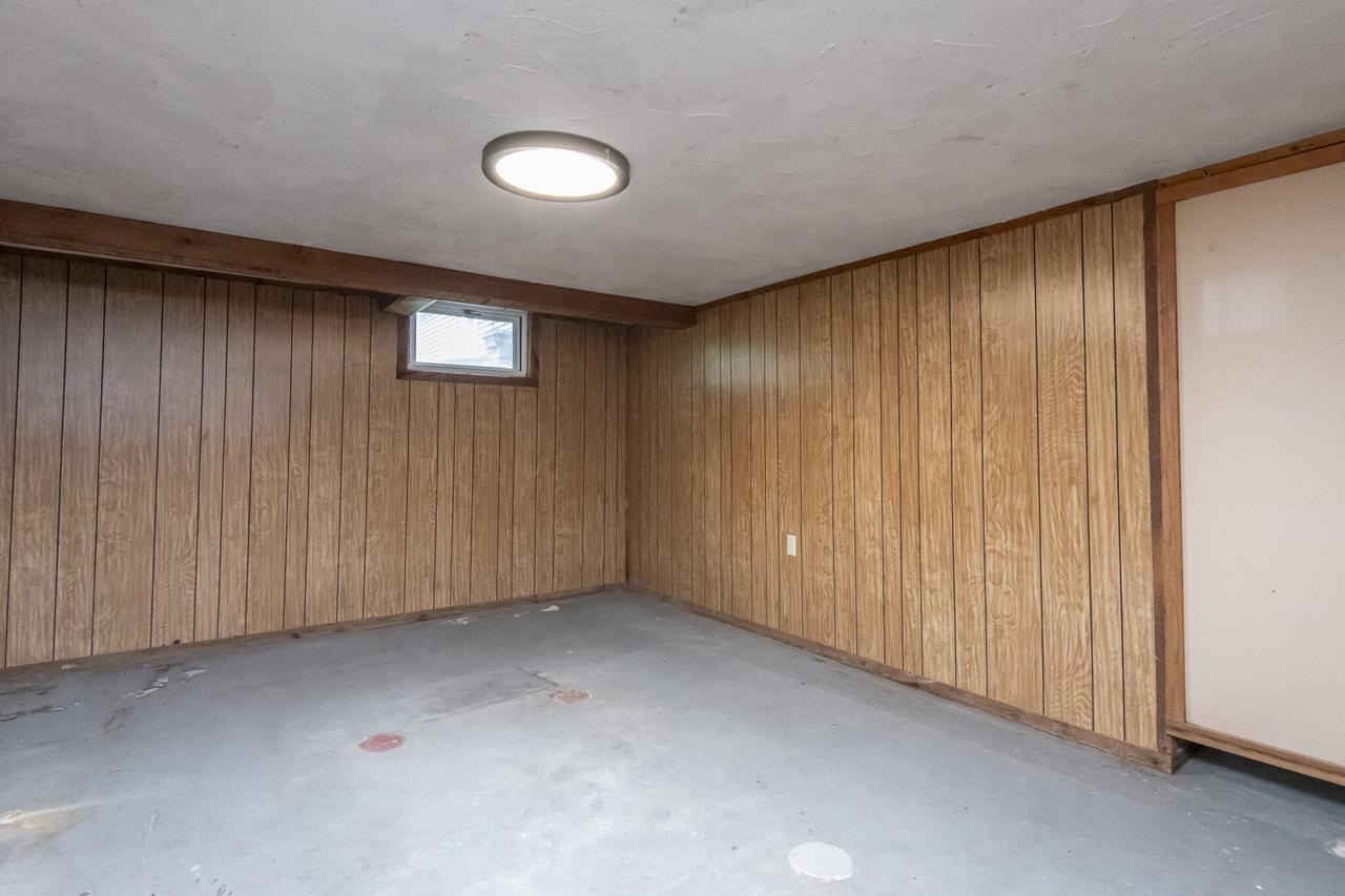 W264N2847 Prospect AVENUE