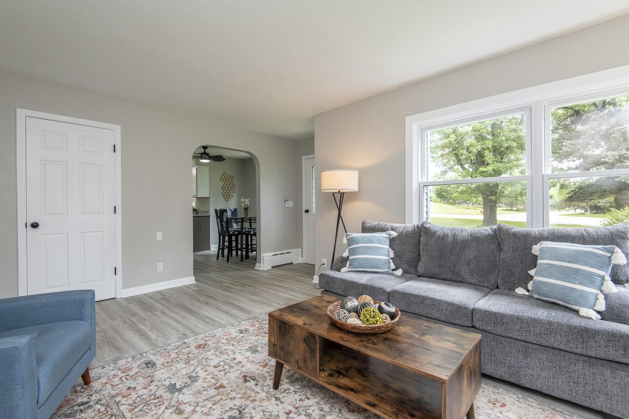 W264N2847 Prospect AVENUE