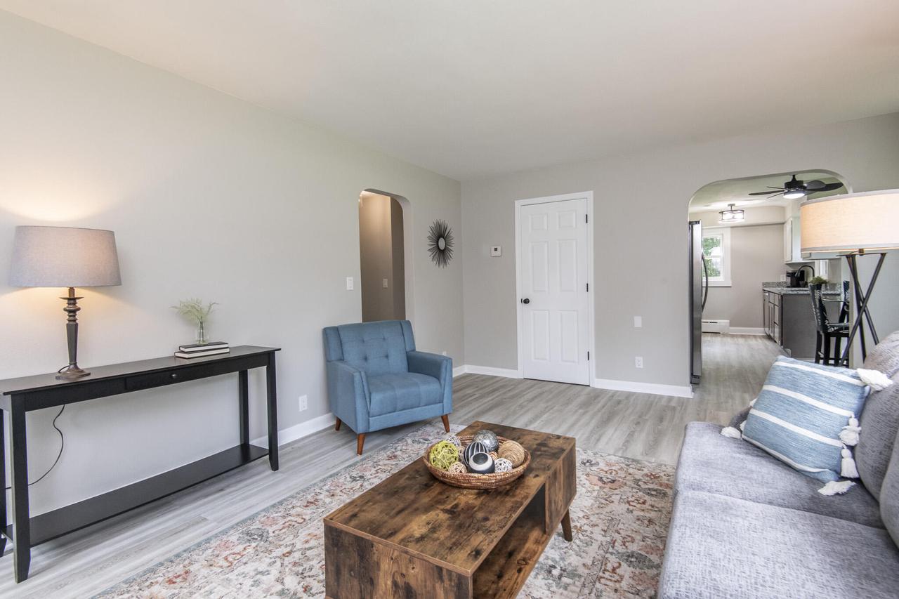 W264N2847 Prospect AVENUE