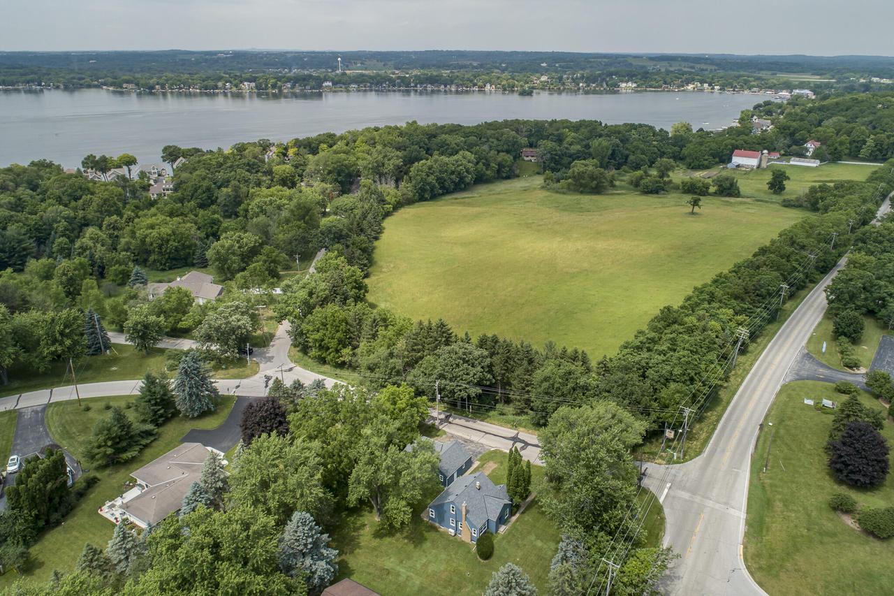 W264N2847 Prospect AVENUE