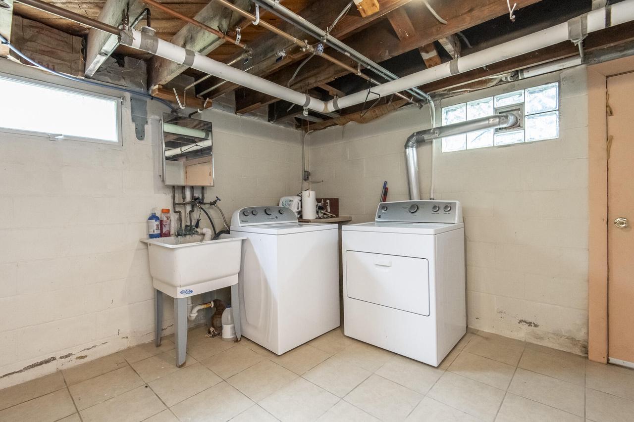 W264N2847 Prospect AVENUE