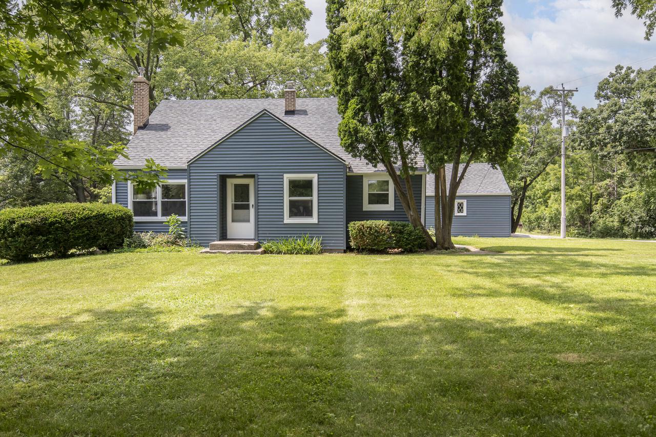 W264N2847 Prospect AVENUE