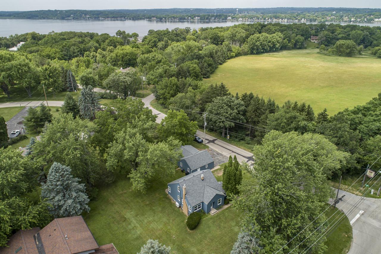 W264N2847 Prospect AVENUE