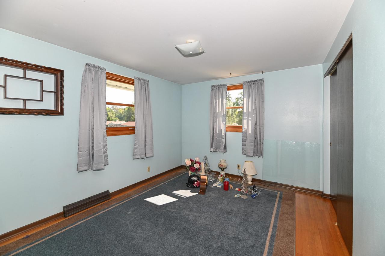 10522 West Parnell AVENUE WEST West 10524