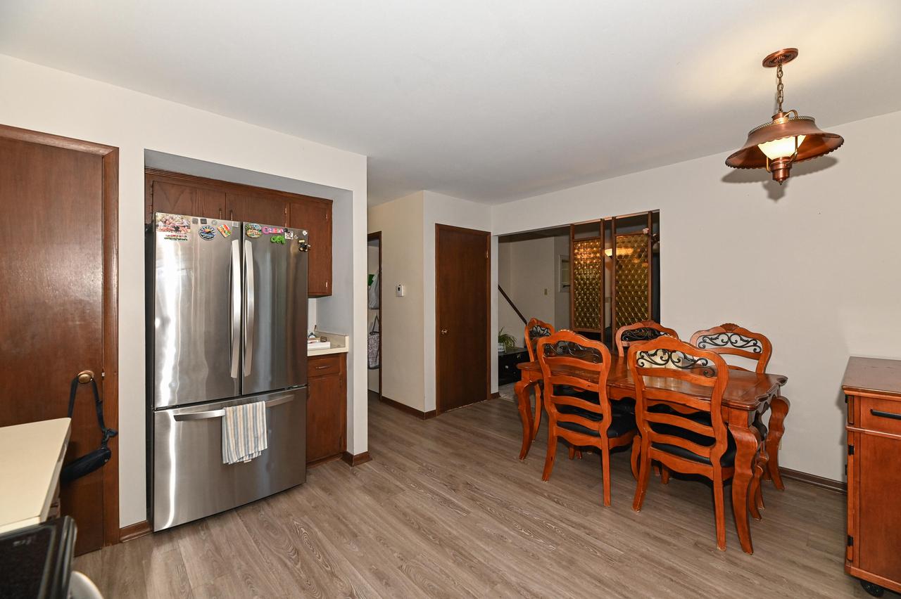 10522 West Parnell AVENUE WEST West 10524