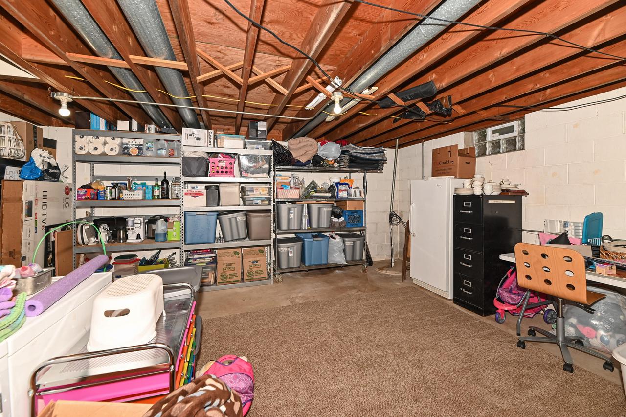 10522 West Parnell AVENUE WEST West 10524