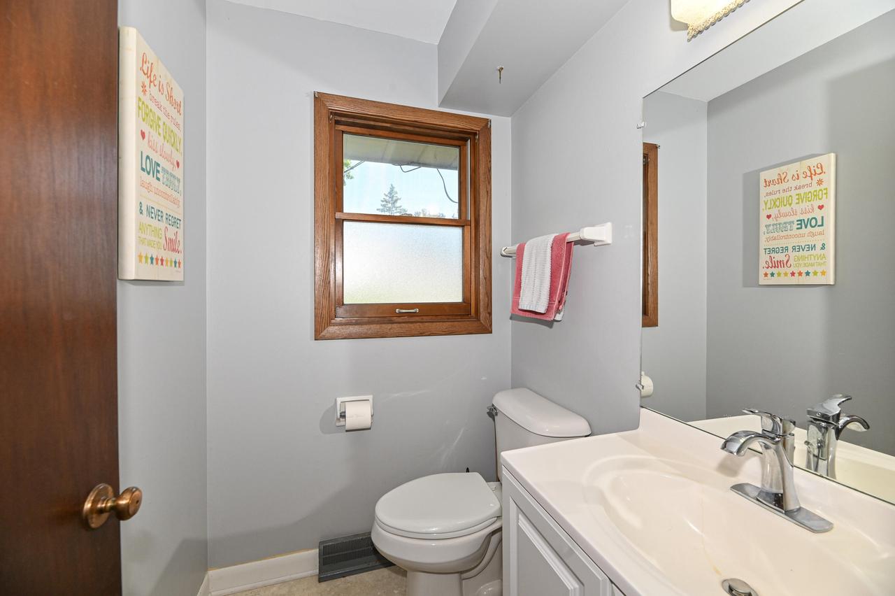 10522 West Parnell AVENUE WEST West 10524