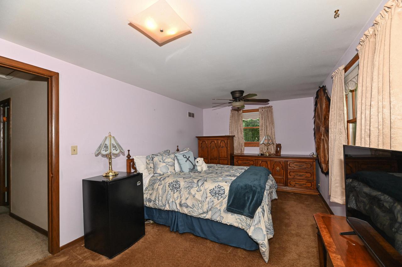 10522 West Parnell AVENUE WEST West 10524