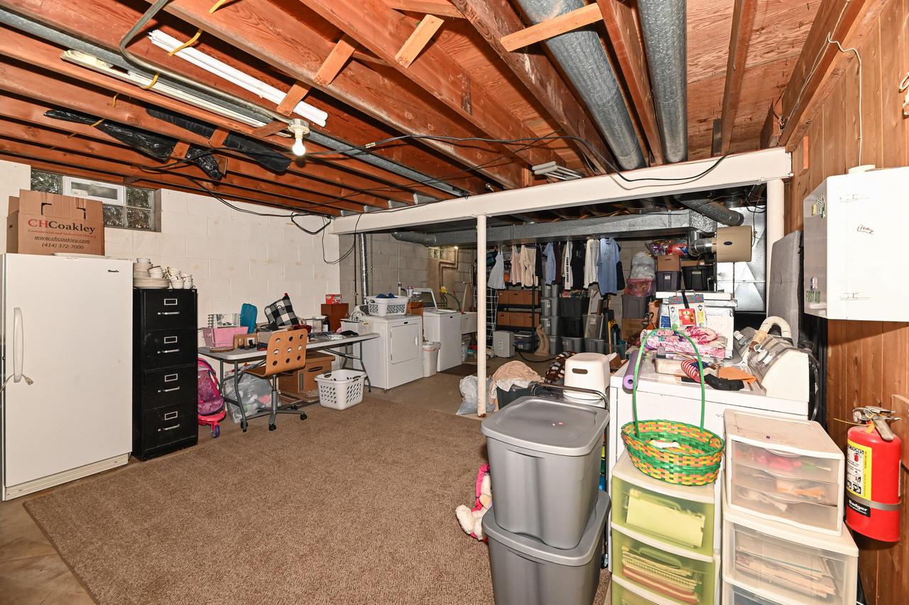 10522 West Parnell AVENUE WEST West 10524