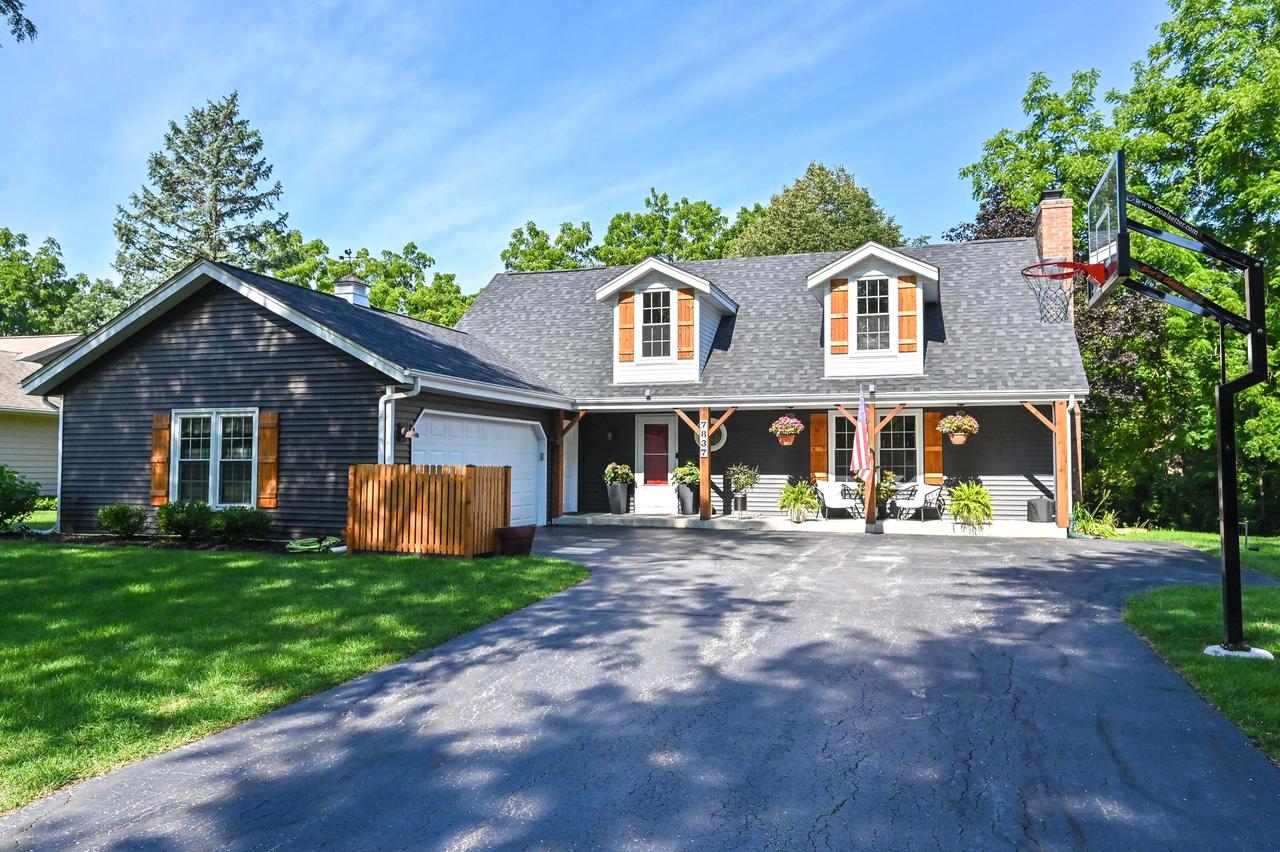 7837 South Ridgewood DRIVE