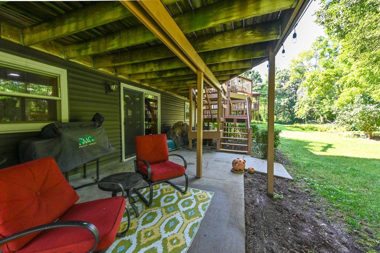 7837 South Ridgewood DRIVE