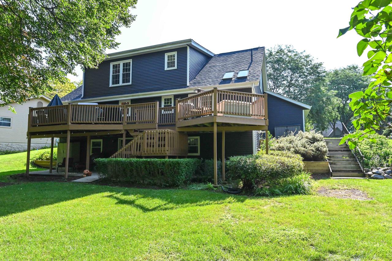 7837 South Ridgewood DRIVE