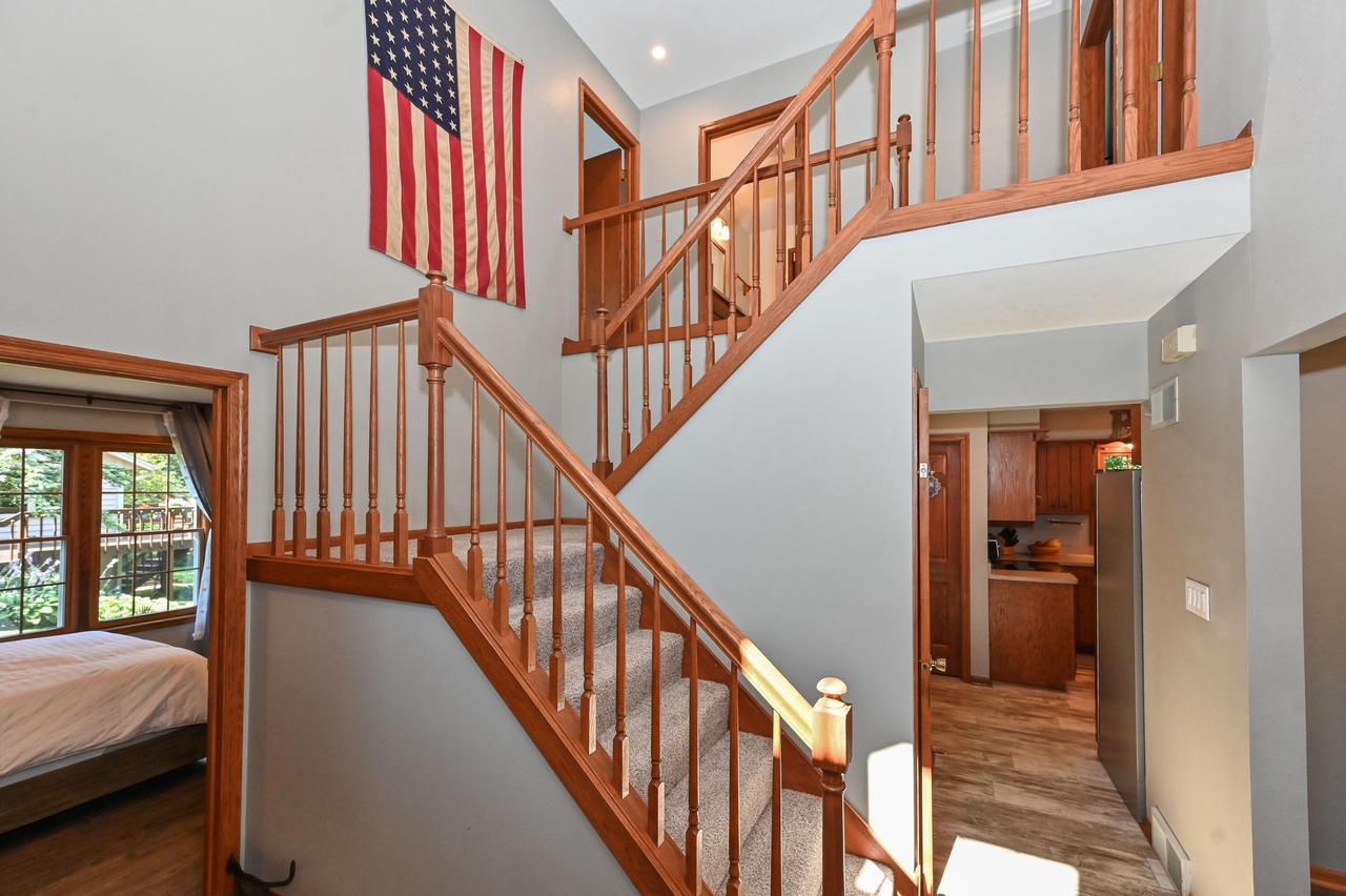 7837 South Ridgewood DRIVE