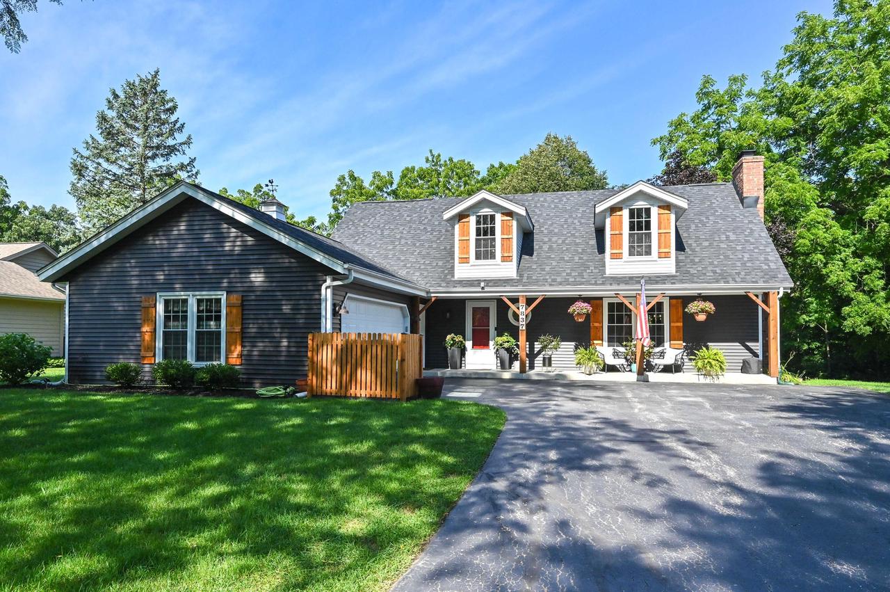 7837 South Ridgewood DRIVE