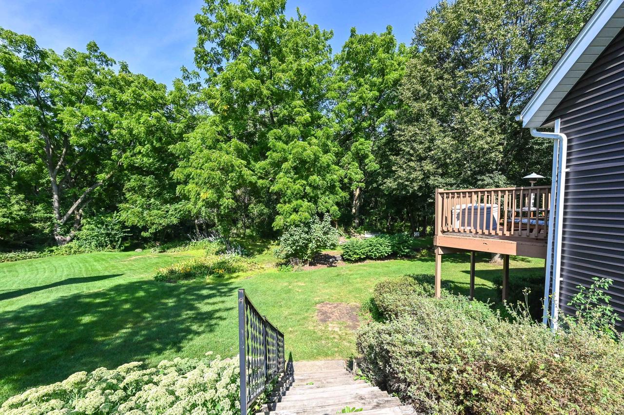 7837 South Ridgewood DRIVE