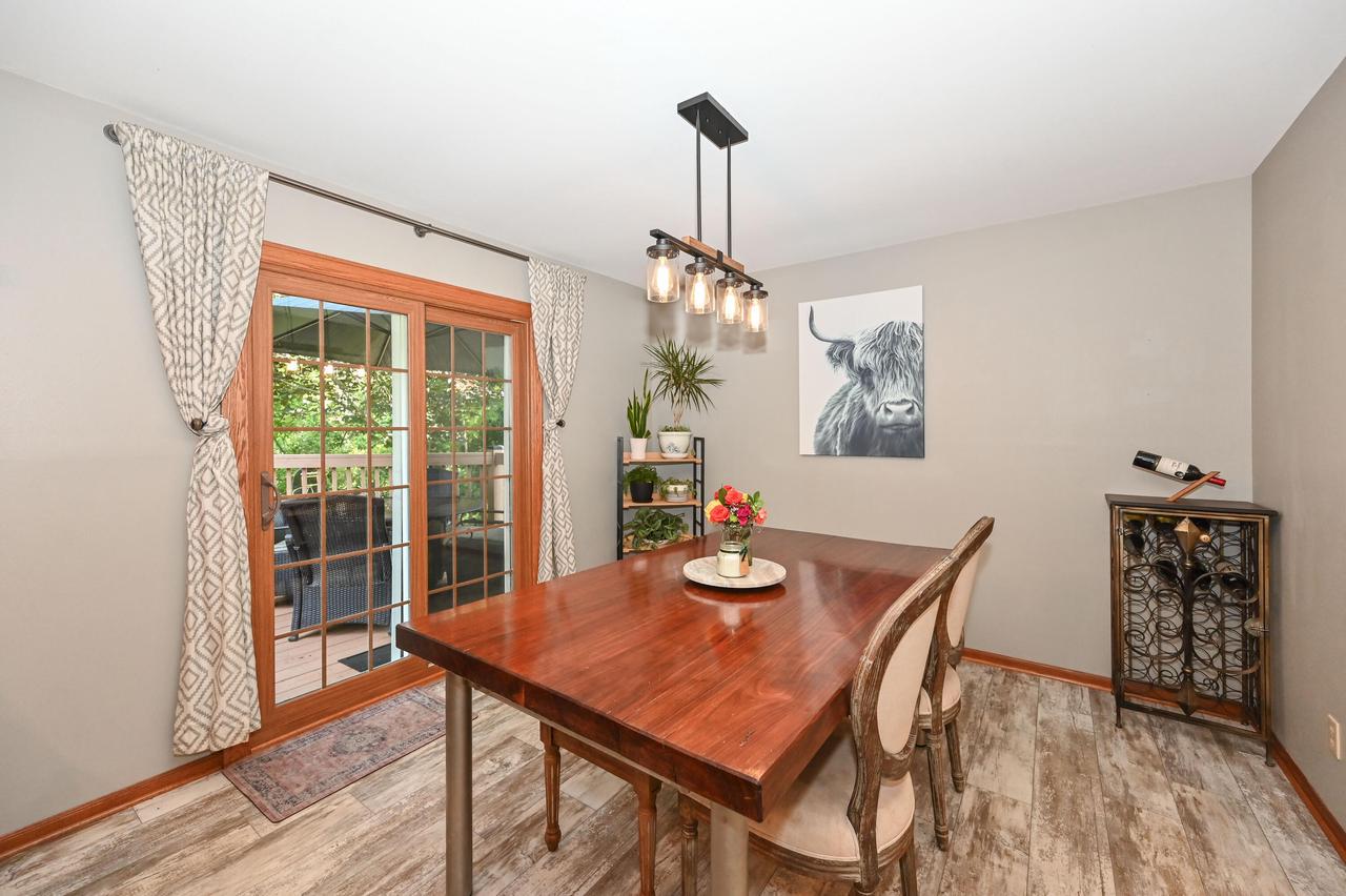 7837 South Ridgewood DRIVE