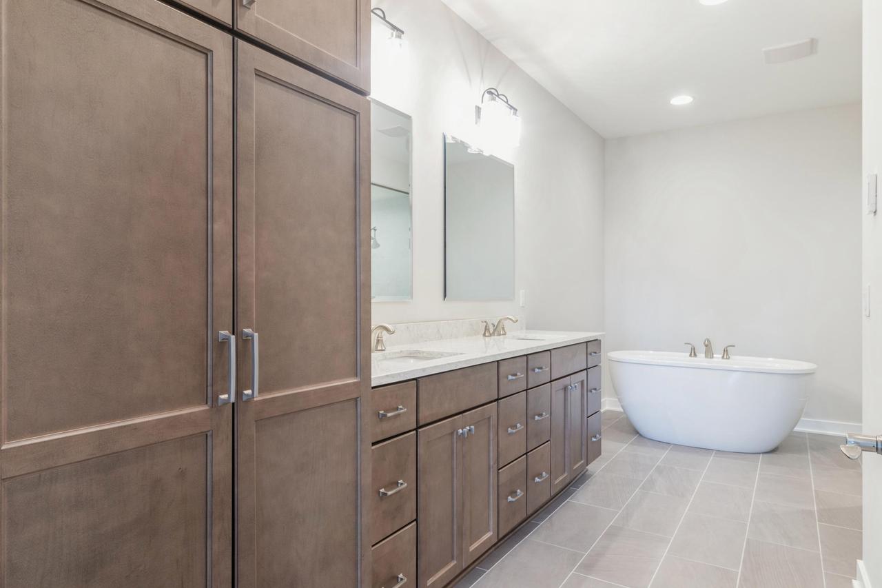 7560 West Tuckaway Pines CIRCLE