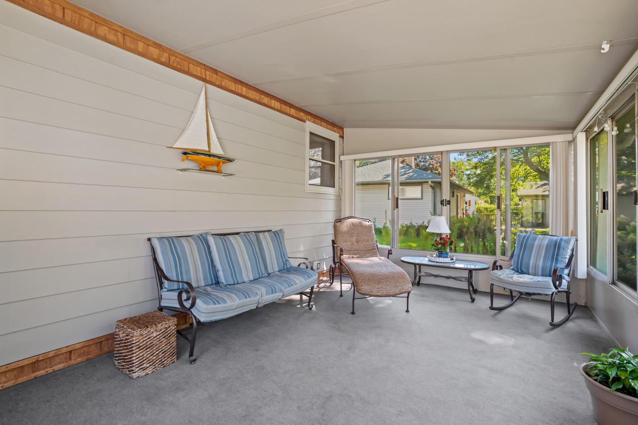 814 East Wisconsin AVENUE