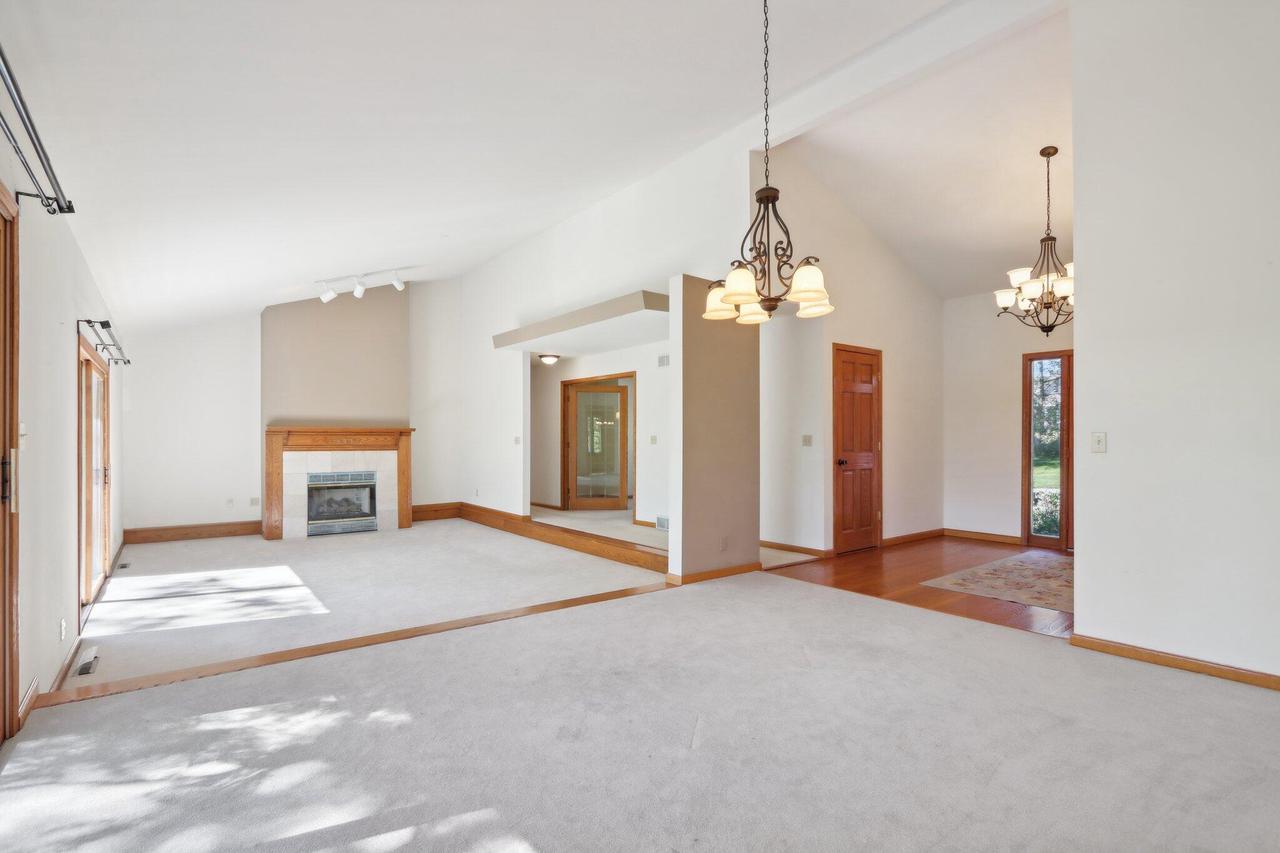 W247S10870 Center DRIVE