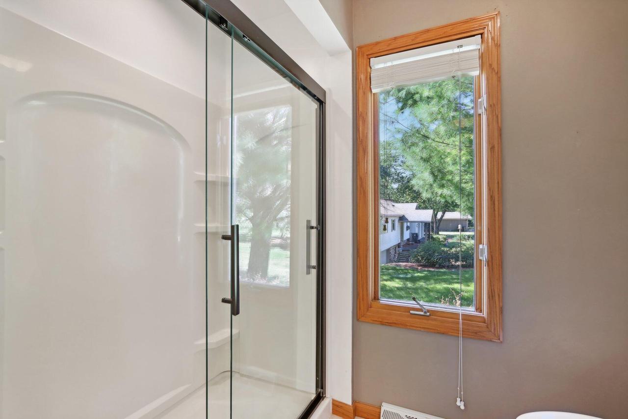 W247S10870 Center DRIVE