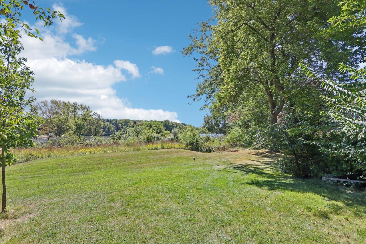 W247S10870 Center DRIVE