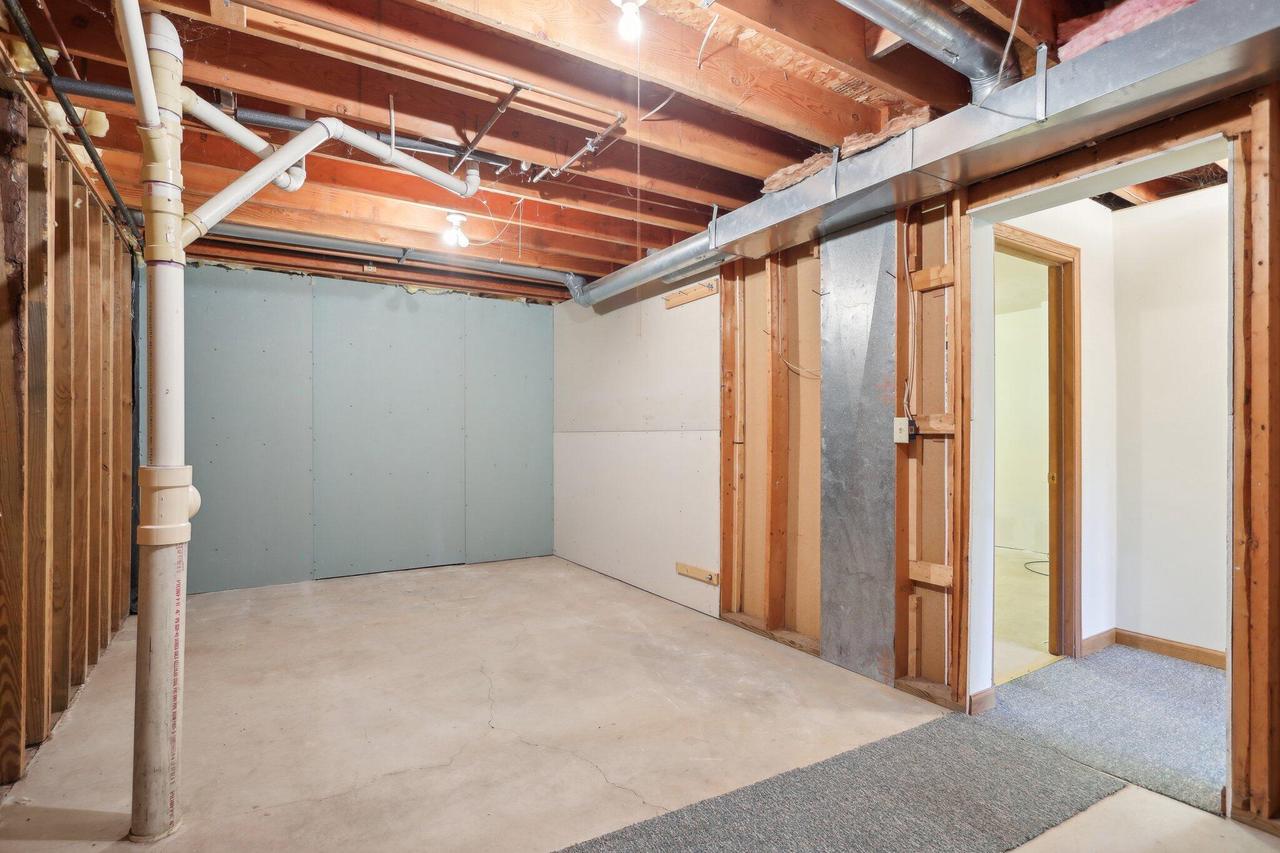 W247S10870 Center DRIVE