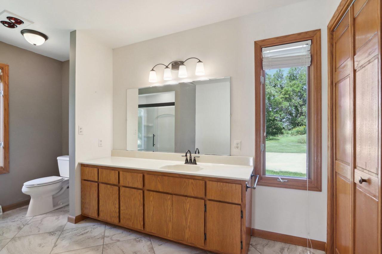 W247S10870 Center DRIVE