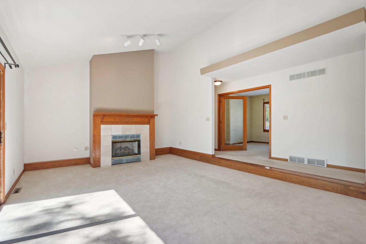 W247S10870 Center DRIVE