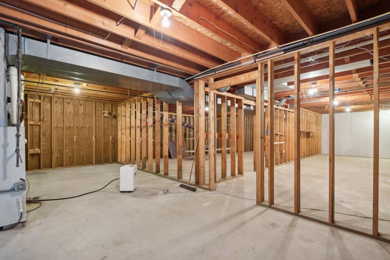 W247S10870 Center DRIVE