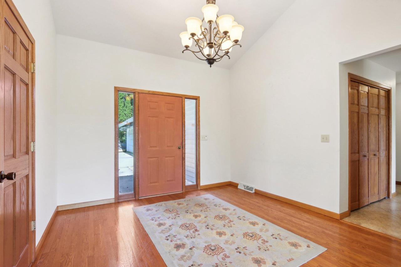 W247S10870 Center DRIVE