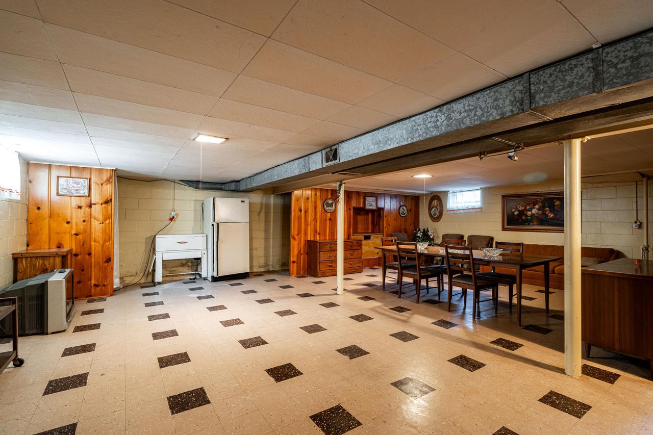 1551 West Bolivar AVENUE