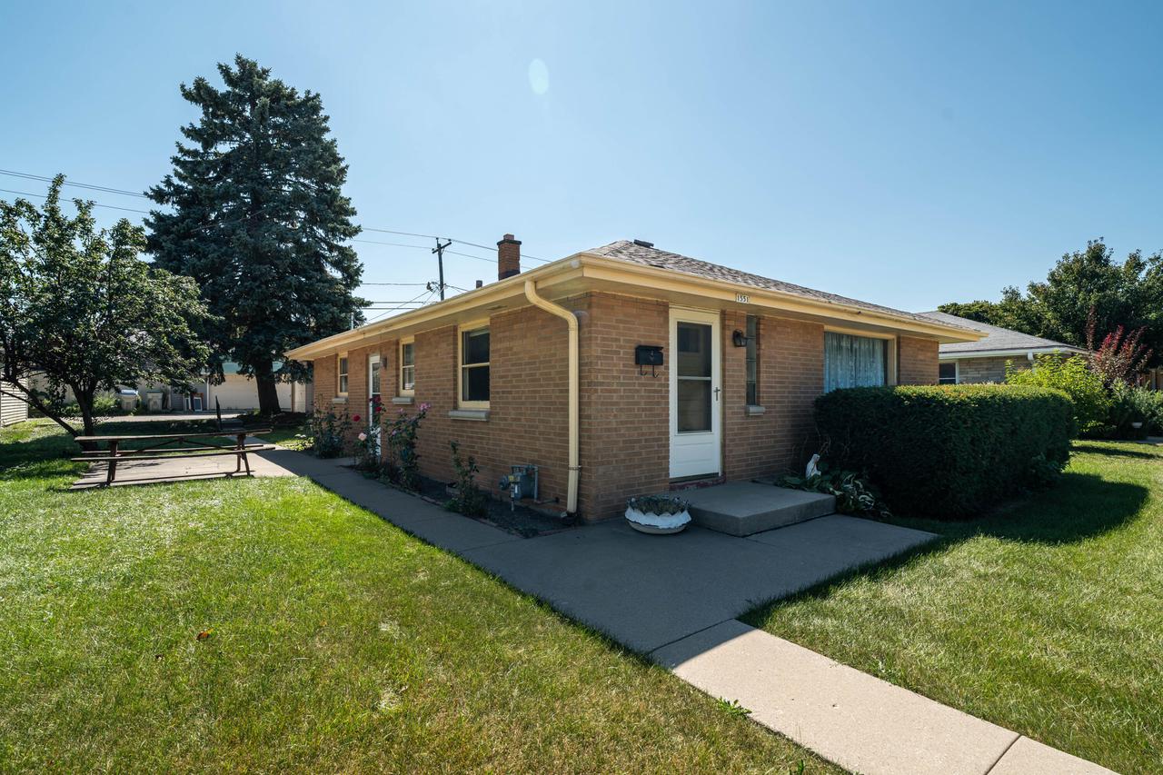 1551 West Bolivar AVENUE