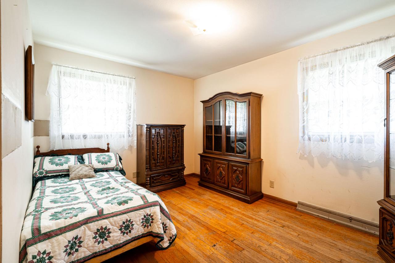 1551 West Bolivar AVENUE