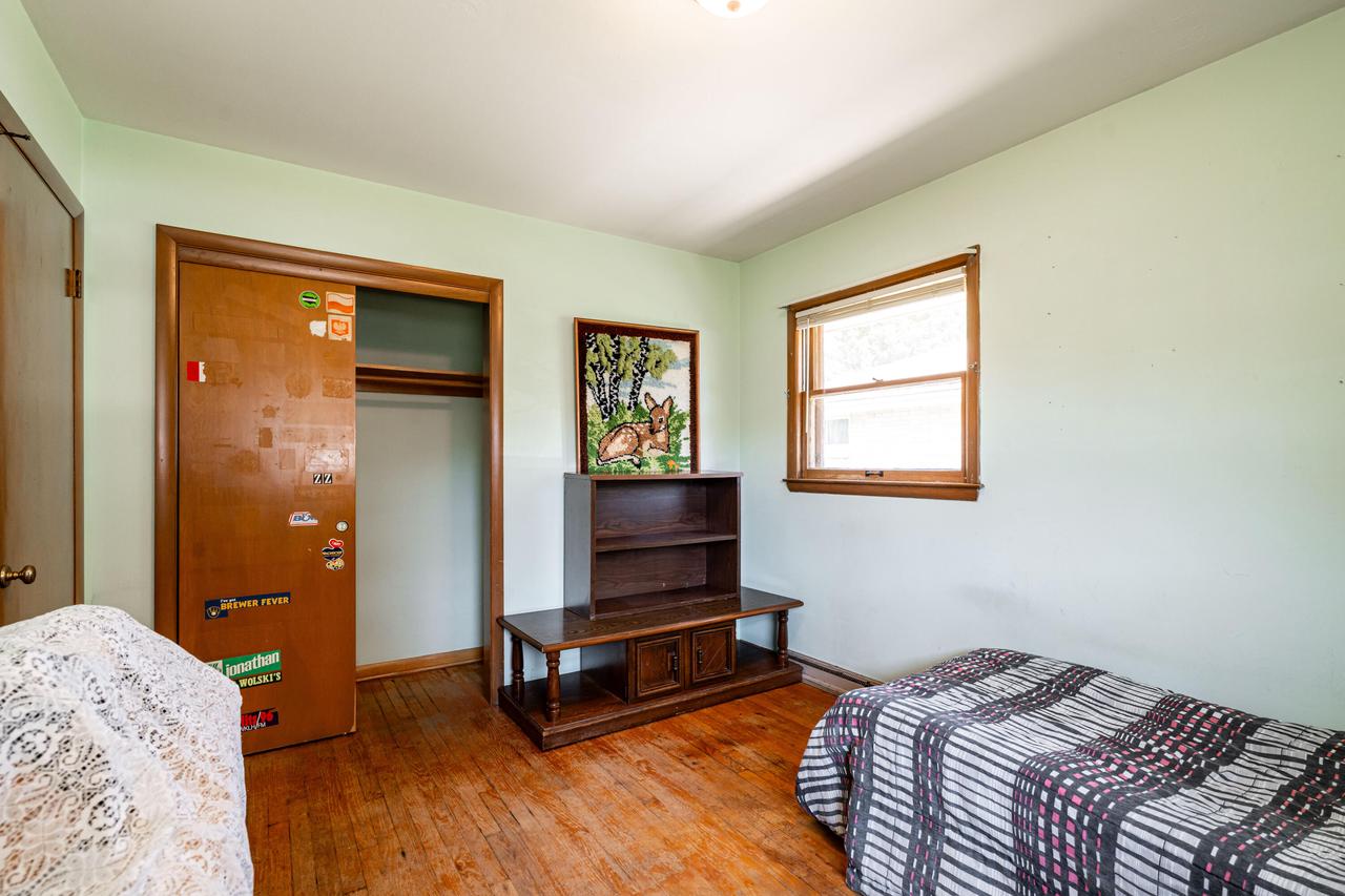 1551 West Bolivar AVENUE