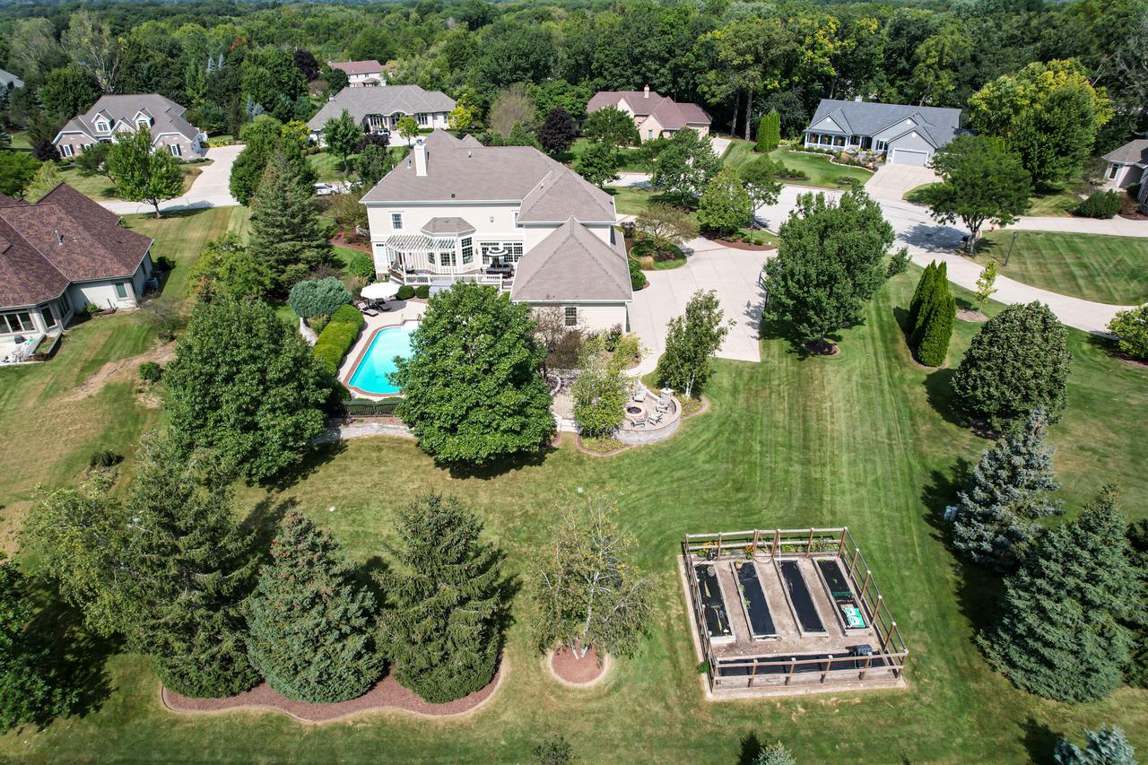 7158 South Cambridge DRIVE