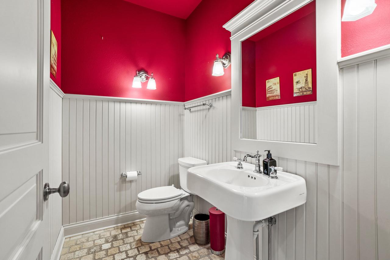 7158 South Cambridge DRIVE