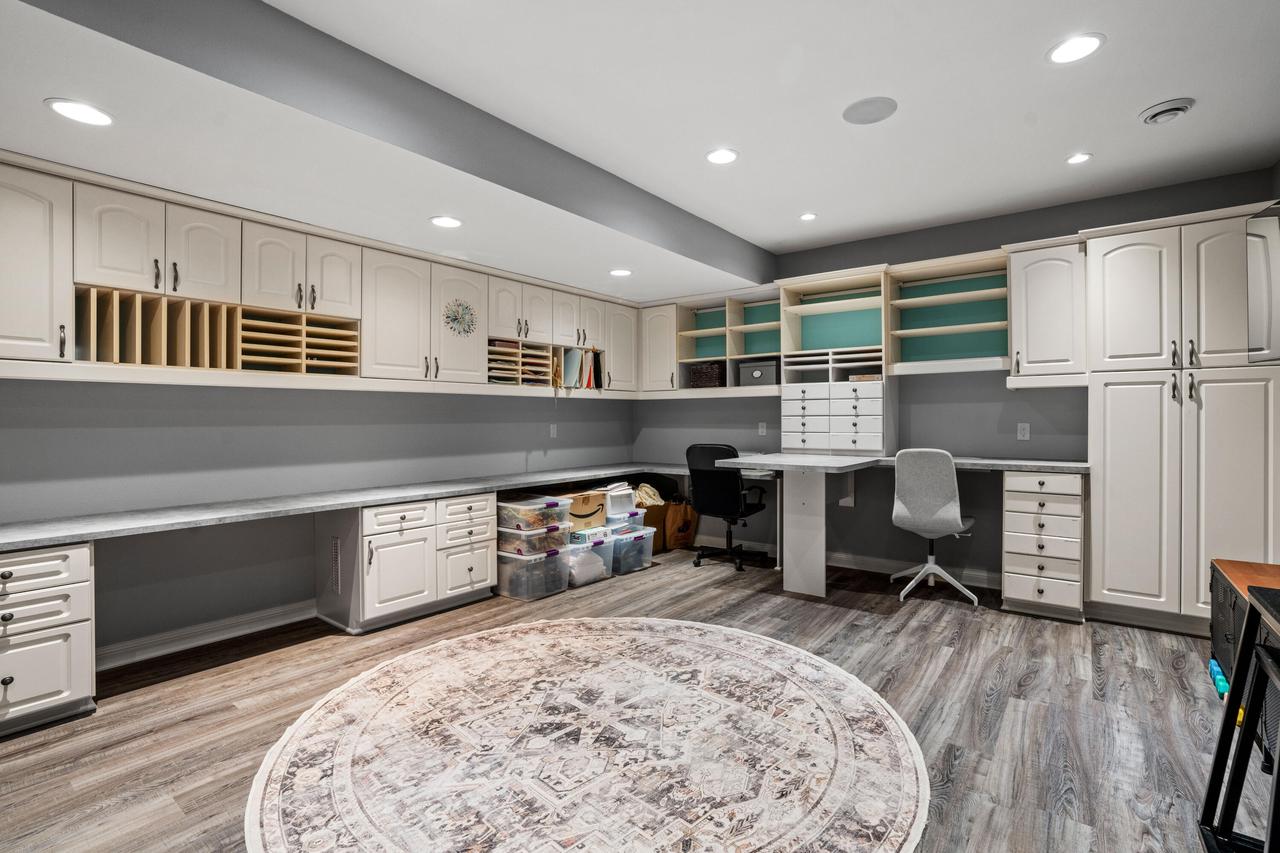 7158 South Cambridge DRIVE