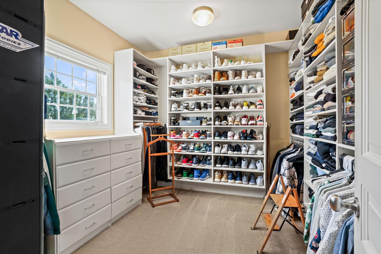 7158 South Cambridge DRIVE