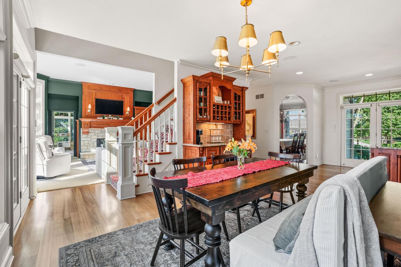 7158 South Cambridge DRIVE